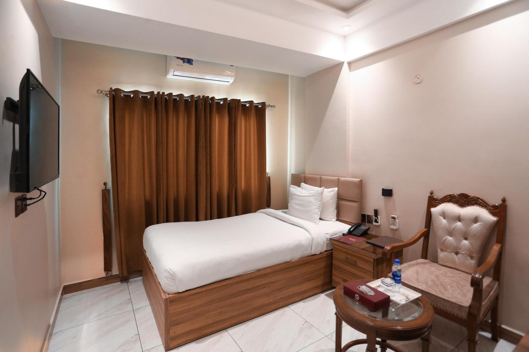Hotel Pearl Inn 卡拉奇 外观 照片